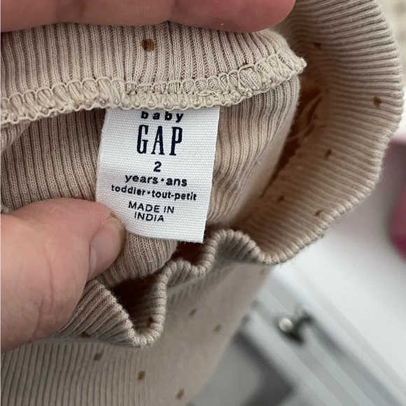 Baby Gap Ribbed Turtle Neck Puff Shoulder Long Sleeve - Picture 3 of 3